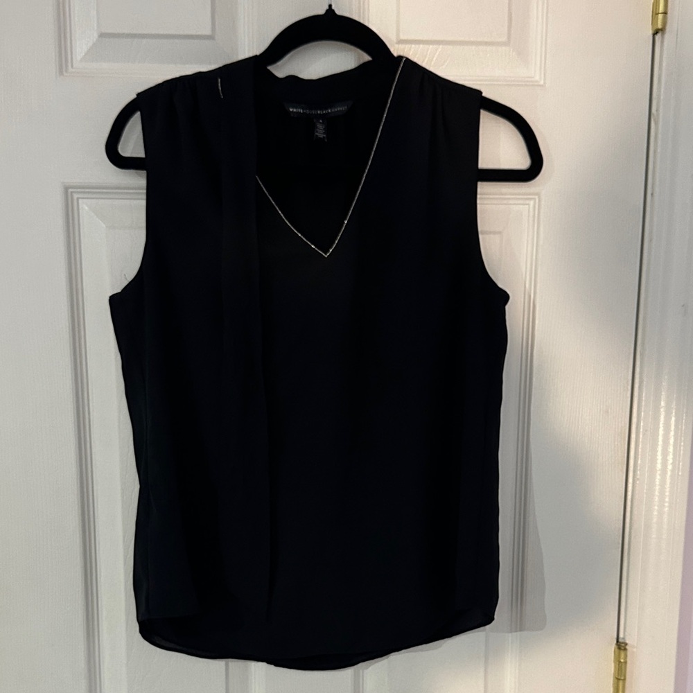 White House Black Market elegant diamond detail blouse top (Size: 4)